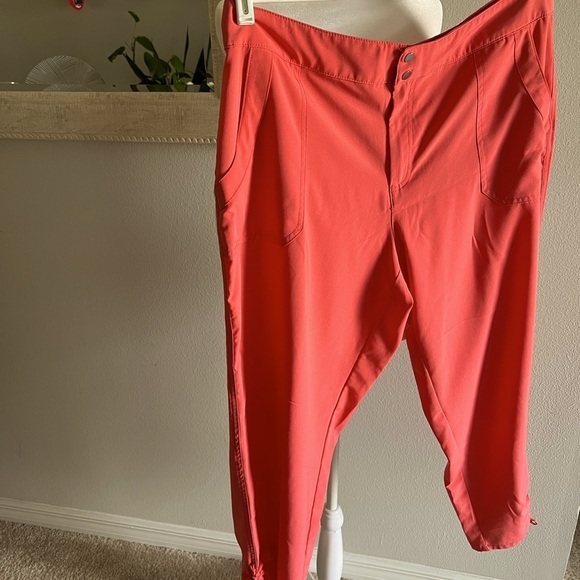 NWOT SUNDAY:Orange, lightweight with Drawstring hem. Sz 14 women capris. - Picture 3 of 11